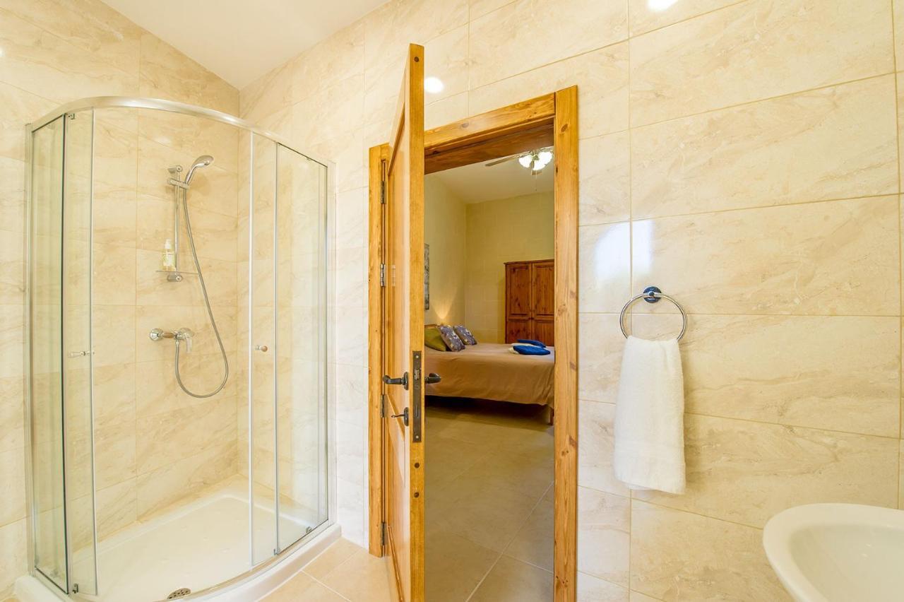 The Harbour Holiday Home Għajnsielem Exteriör bild
